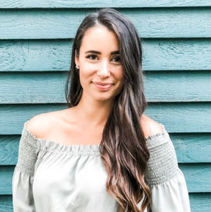 Meet your Posher, Desiree